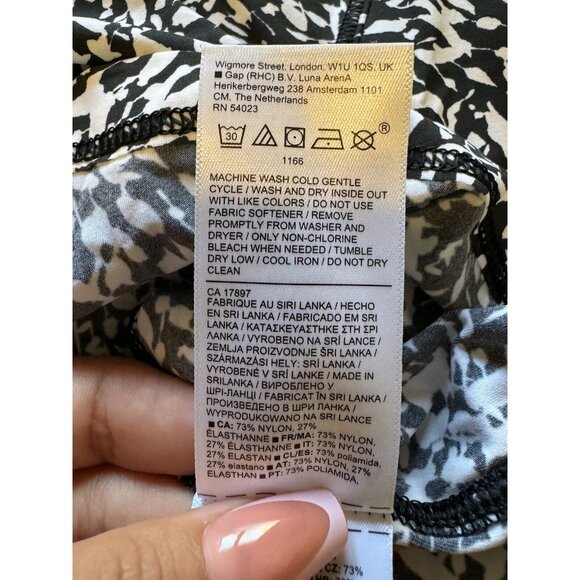 Athleta Ultimate Train Windstorm Long Sleeve Size XS Preppy‎ Athleisure Designer - Picture 10 of 12